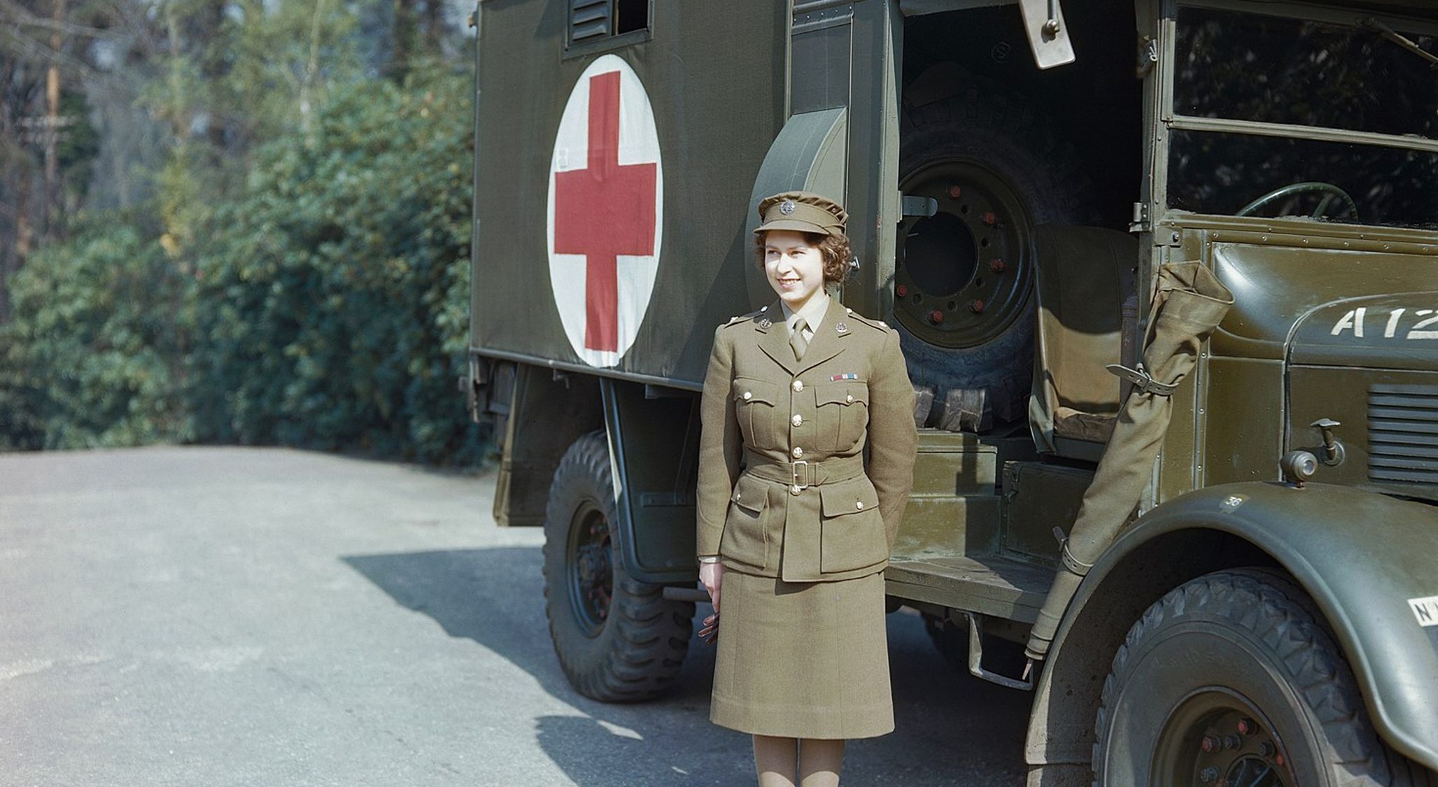 A Monarch who Serves!
