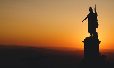 Daniel : Idols and Furnaces